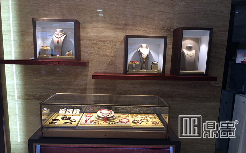 鼎贵展柜大师