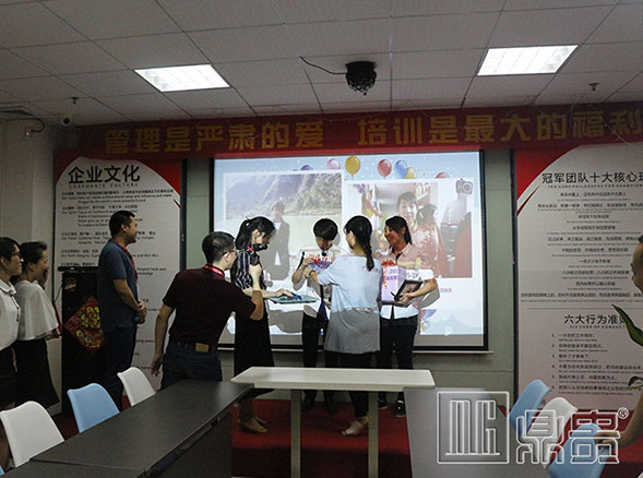 相亲相爱一家人，鼎贵珠宝展柜厂家生日会完美落幕