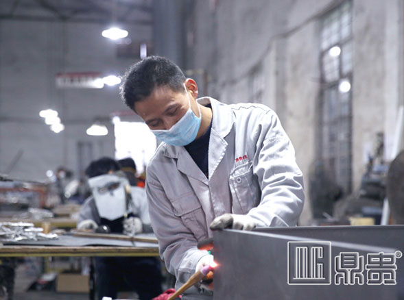 杭州珠宝展柜设计鼎贵强势脱颖而出