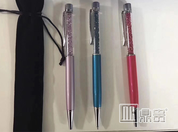 特别的爱给特别的鼎贵不锈钢珠宝展柜厂家