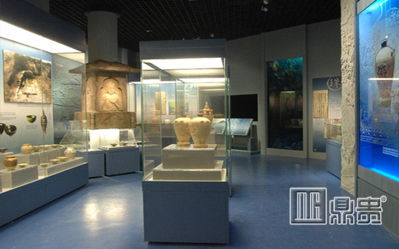 深圳博物馆展示柜