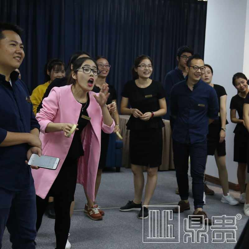深圳珠宝首饰展示柜台公司