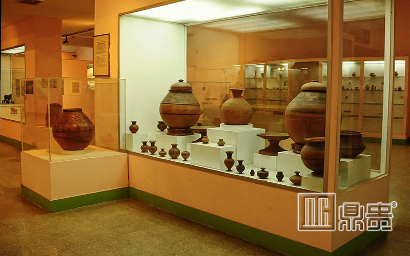 北京文物展柜
