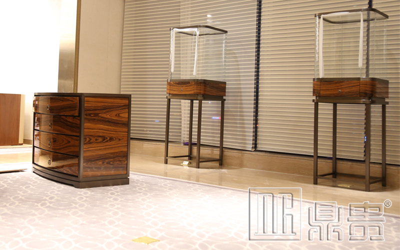 青岛不锈钢博物馆展柜厂家