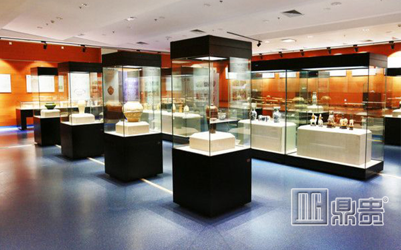 博物馆展柜厂家