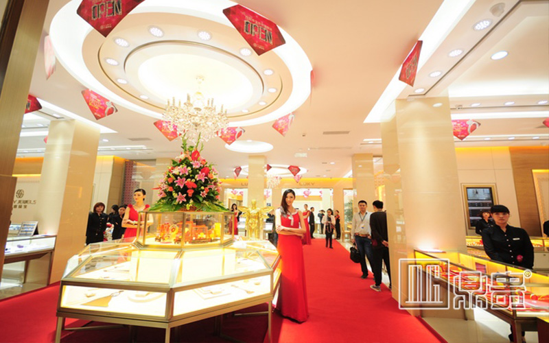 商场玉器店柜台