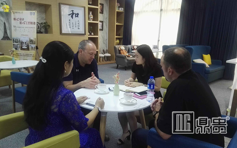 江西珠宝展柜厂