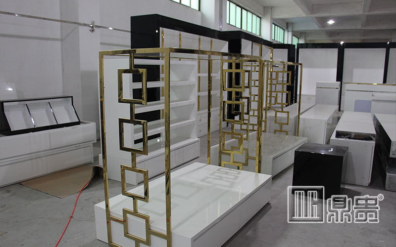 鼎贵展柜大师