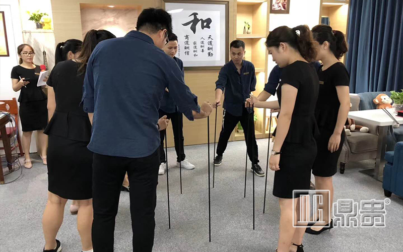 鼎贵展柜大师