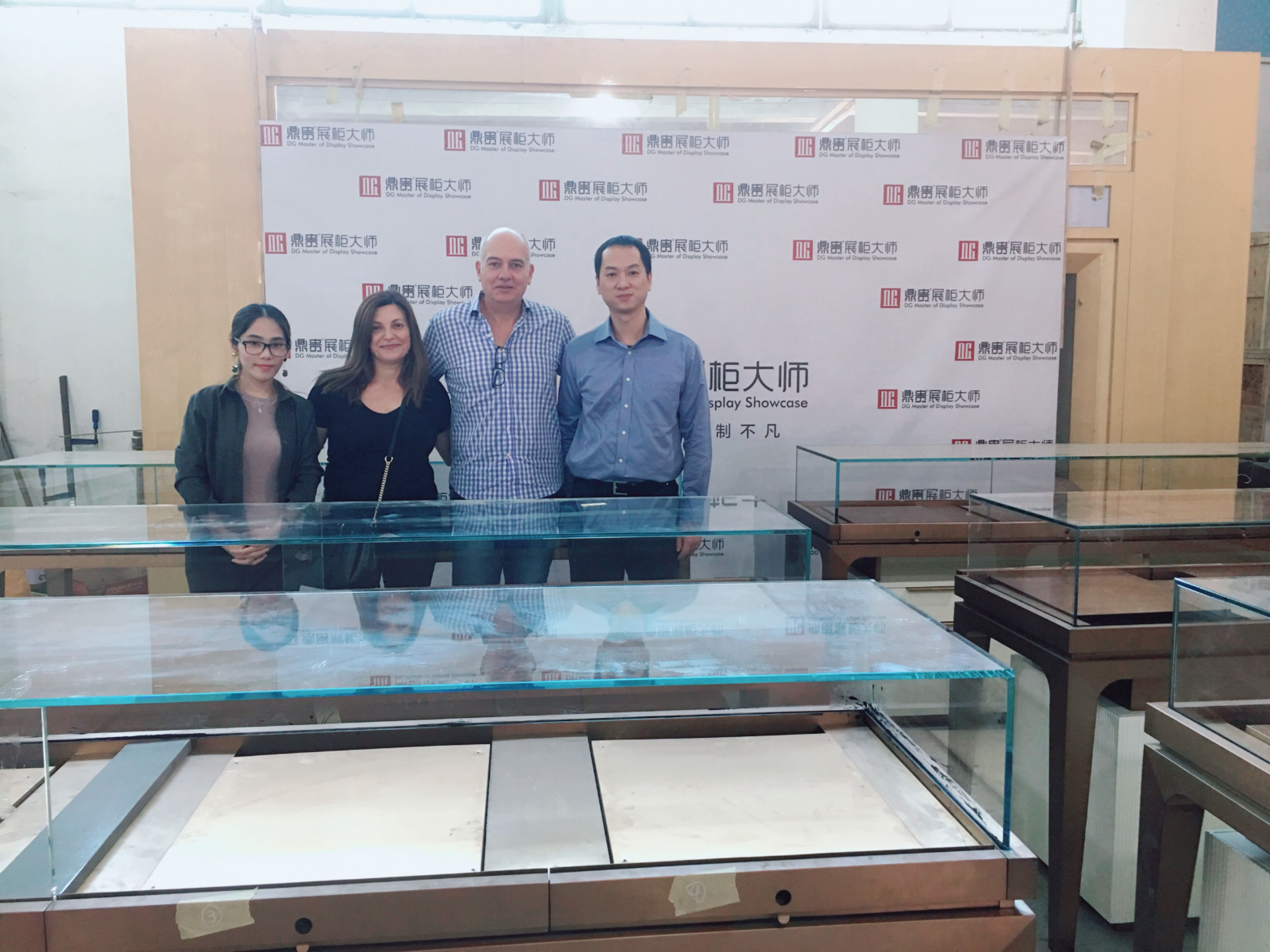 鼎贵展柜大师