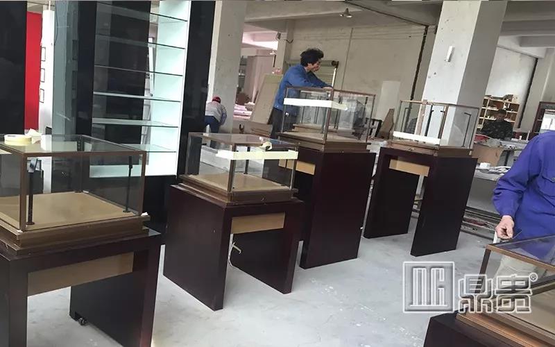 鼎贵展柜大师