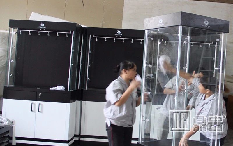 鼎贵展柜大师