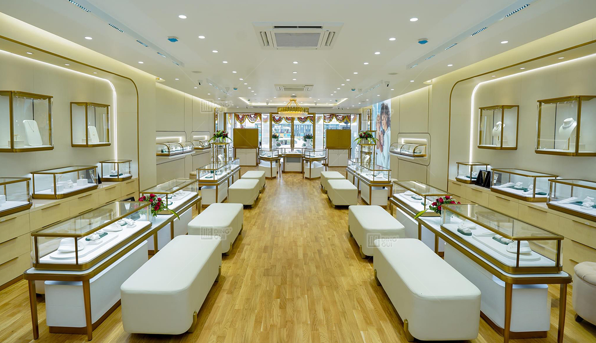 印度奢华珠宝陈列室展柜定制项目